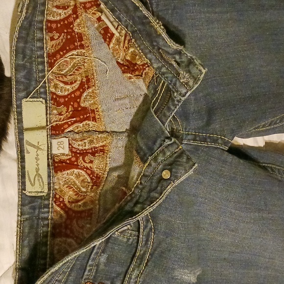 women's jeans, size 28 - Picture 4 of 4